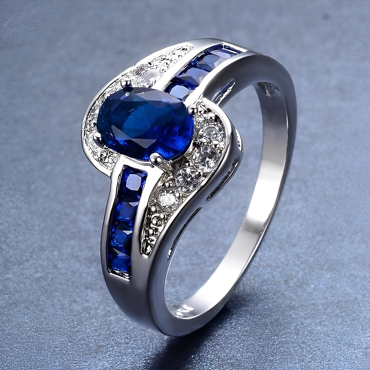 Diane – Bague avec saphir bleu