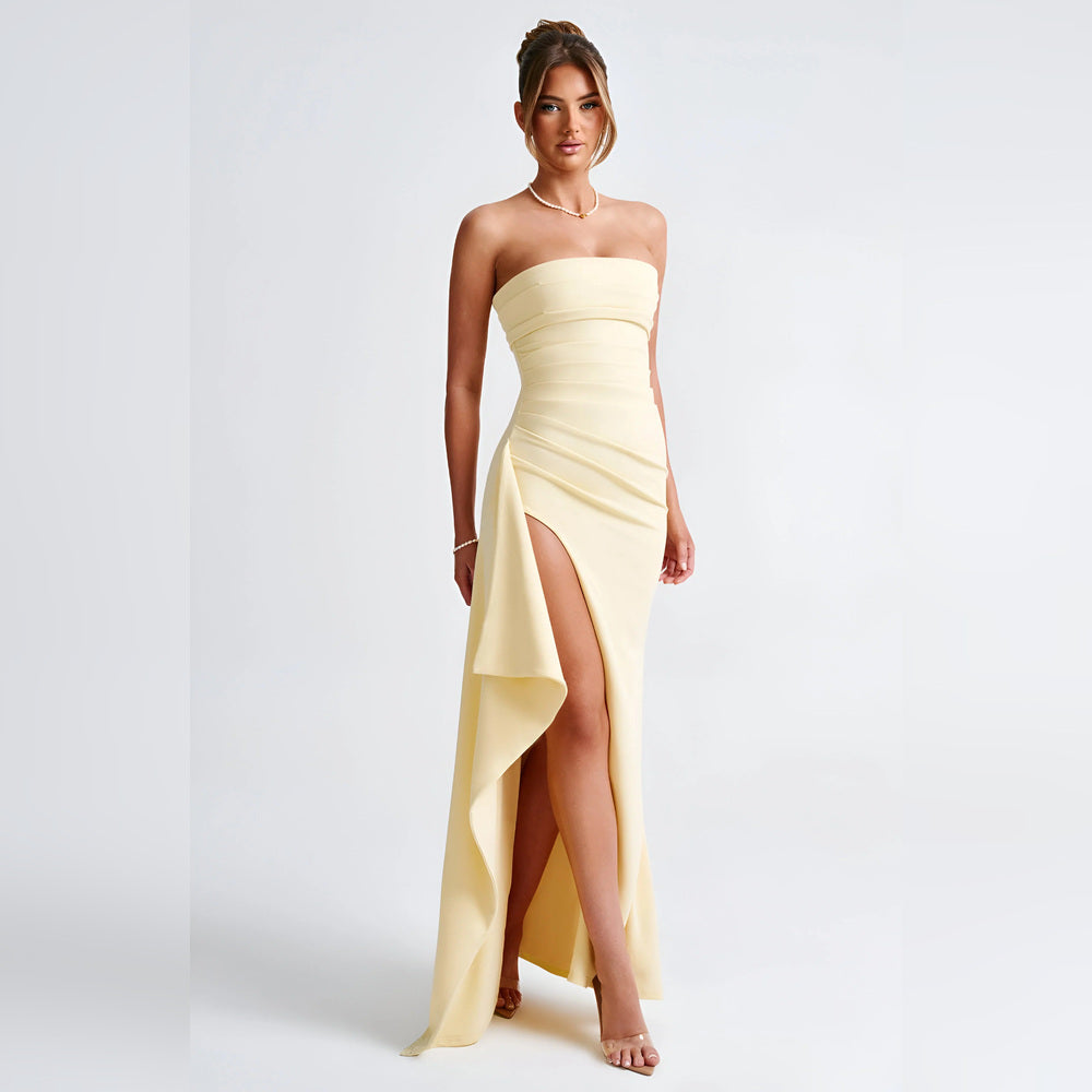 Elena – Robe maxi sans bretelles avec fente