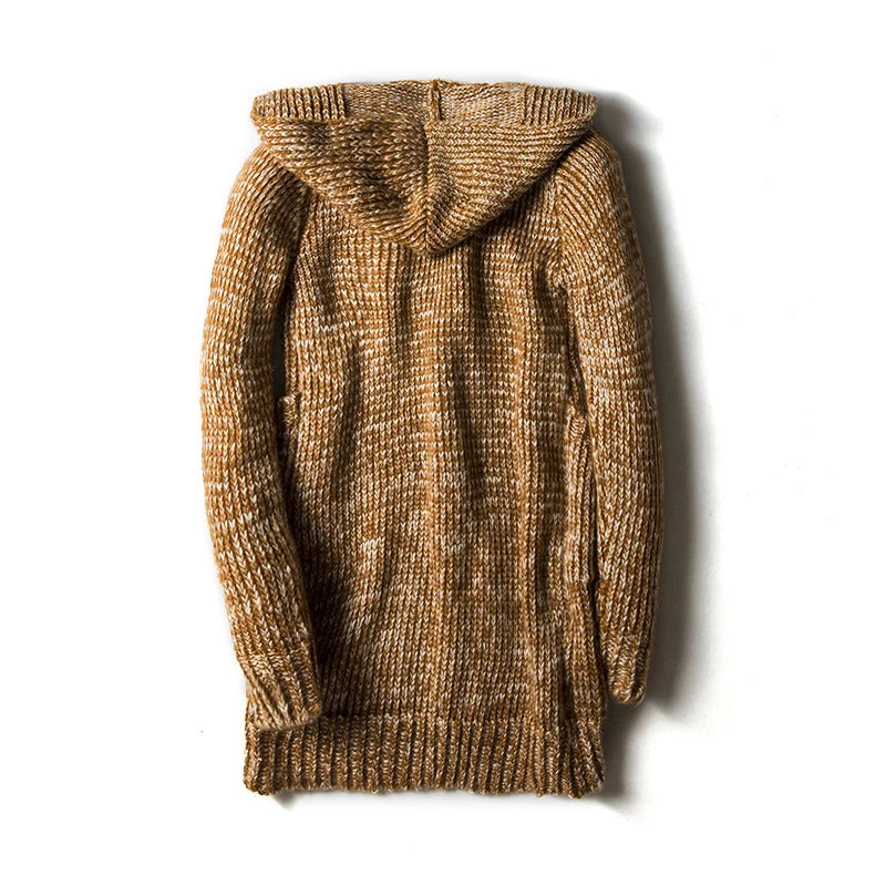 Cardigan homme à capuche avec boutons et poches latérales coupe classique
