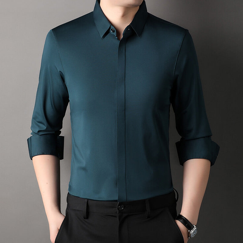 Chemise homme à manches longues coupe moderne avec boutons et poignets roulés