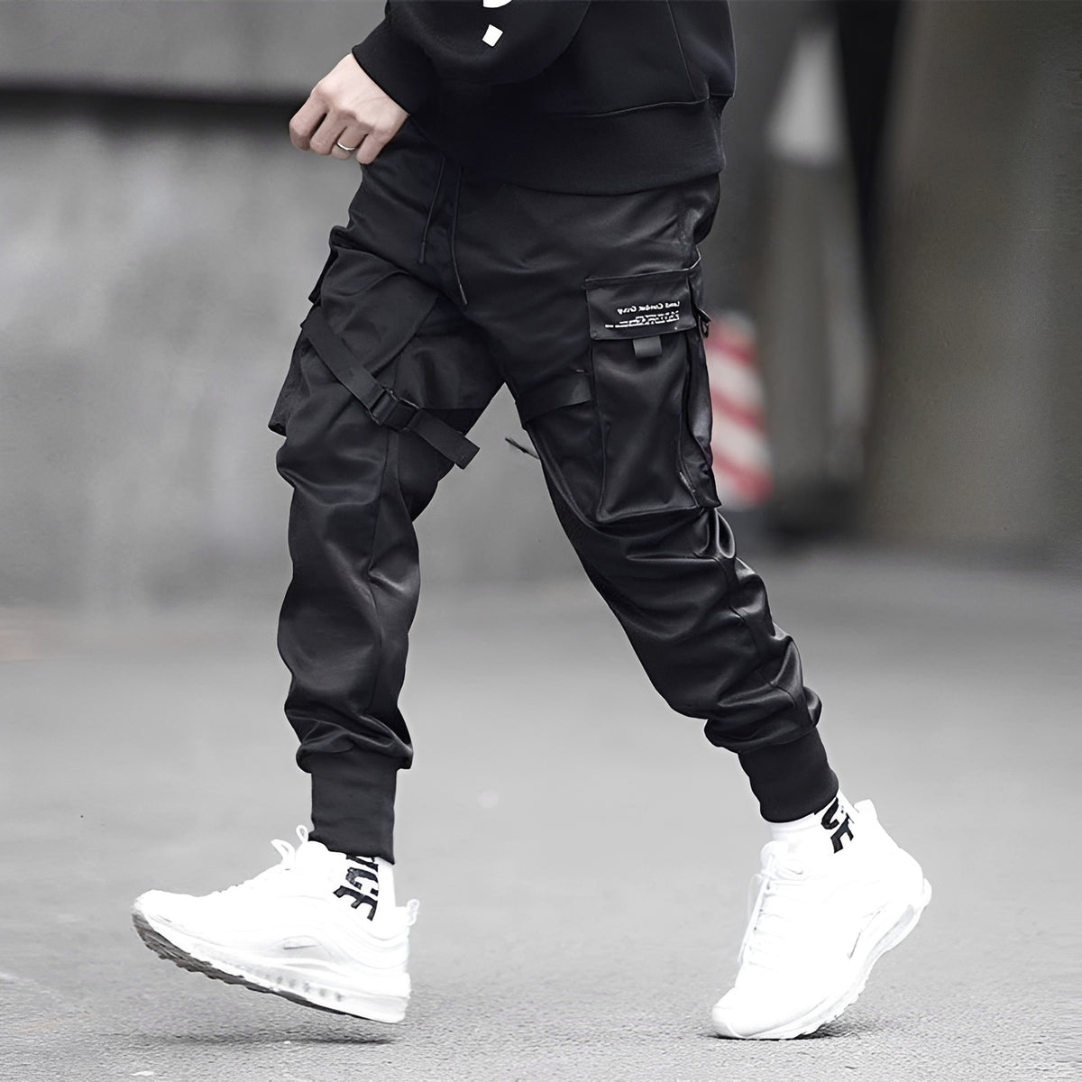 Pantalon cargo homme tactique avec poches multiples et réglables