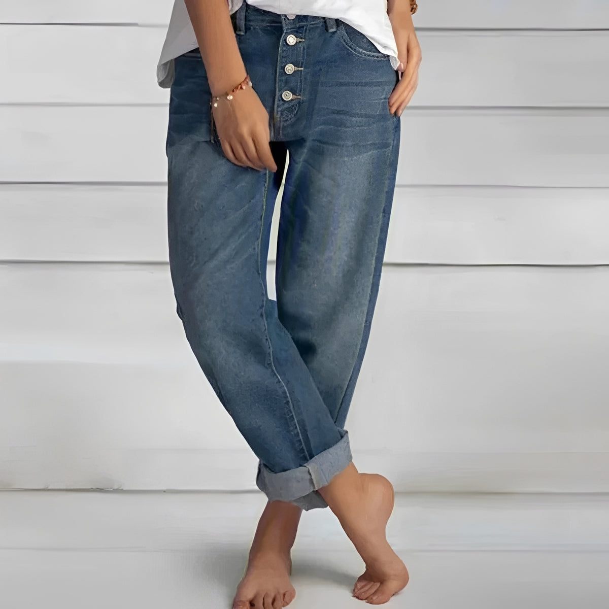 Pantalon femme jean taille haute coupe décontractée avec bouton et revers