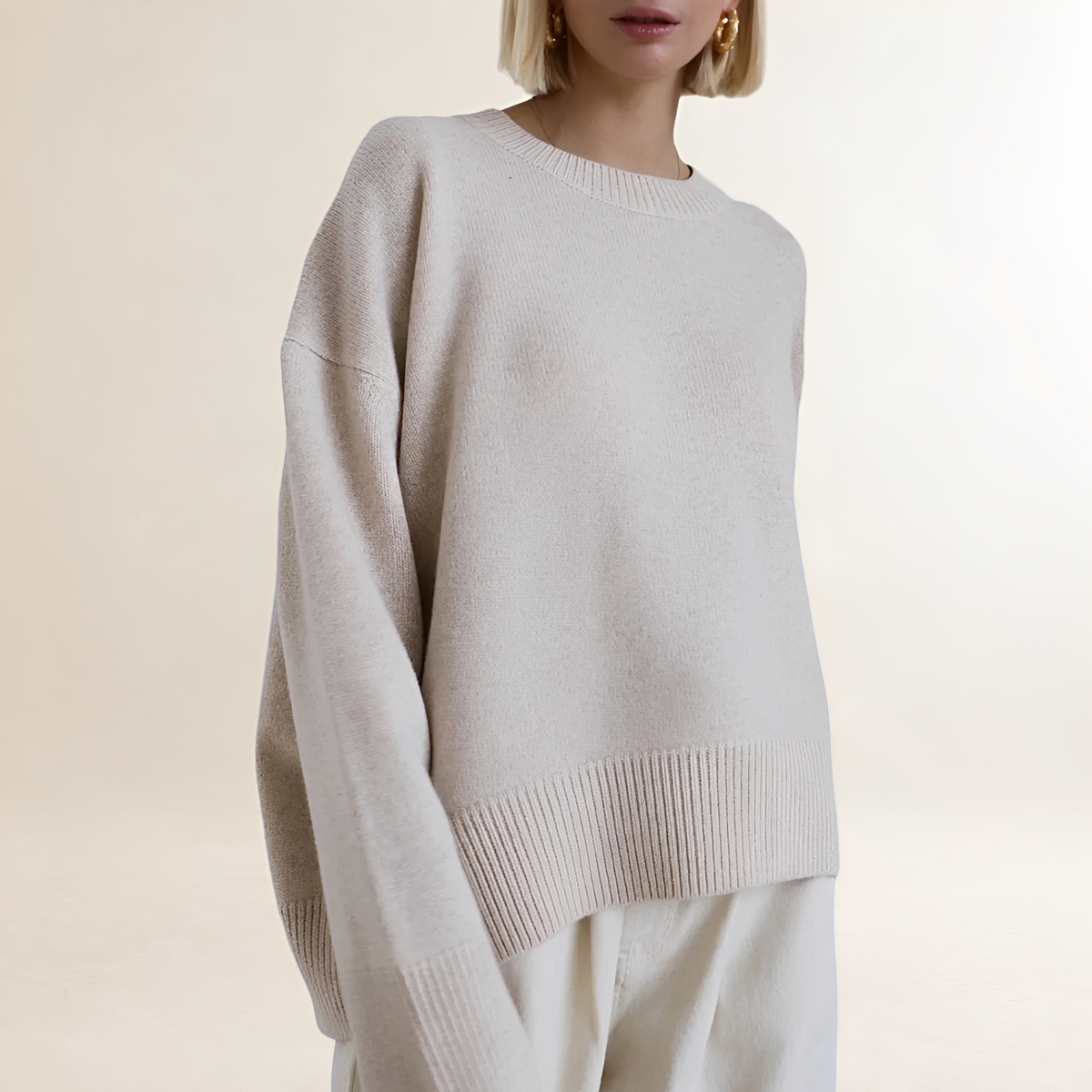 Pull-over femme oversize à col rond manches longues silhouette décontractée