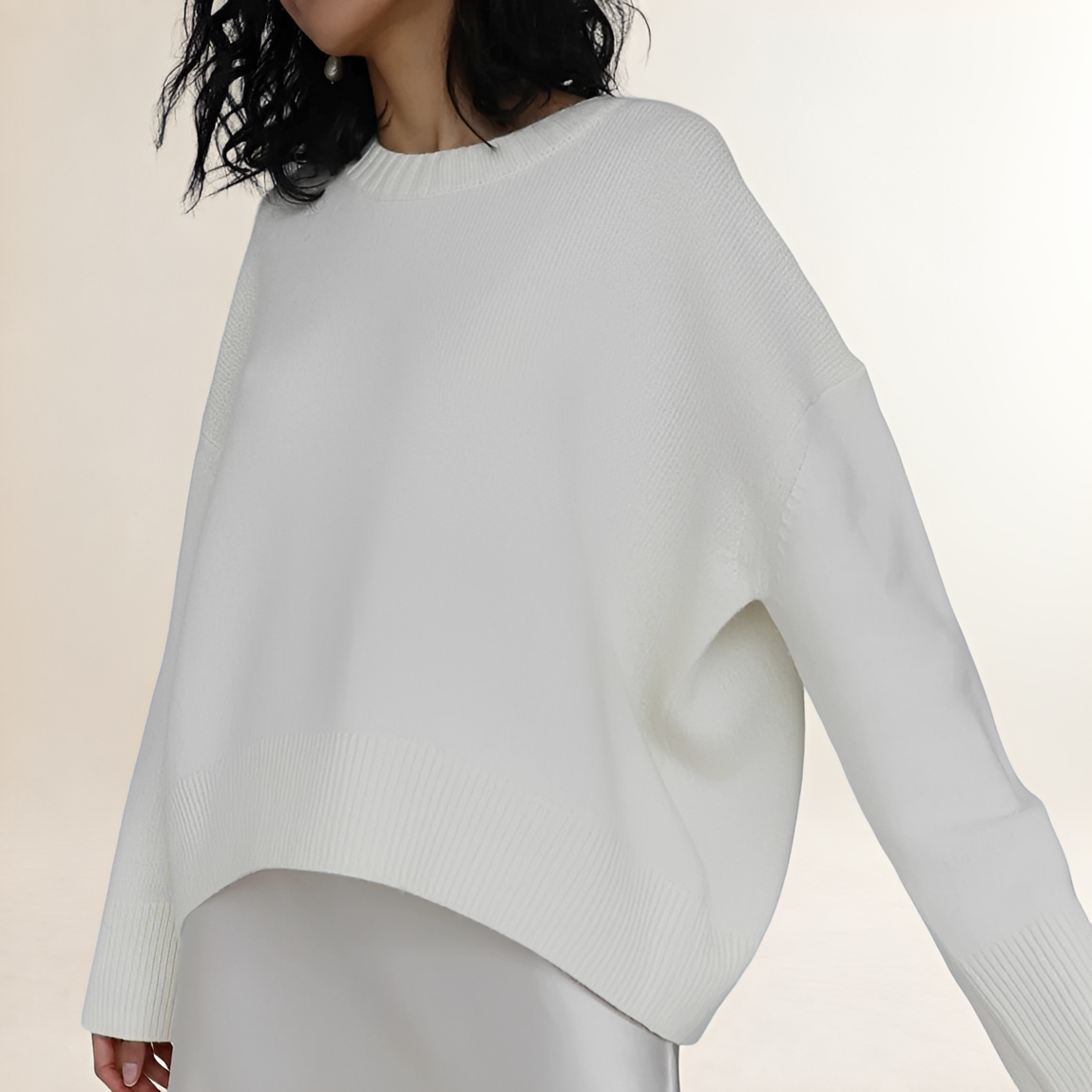 Pull-over femme oversize à col rond manches longues silhouette décontractée