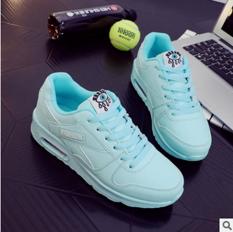 Sneakers pour femmes - Semelle à coussin d'air, motif œil, silhouette structurée