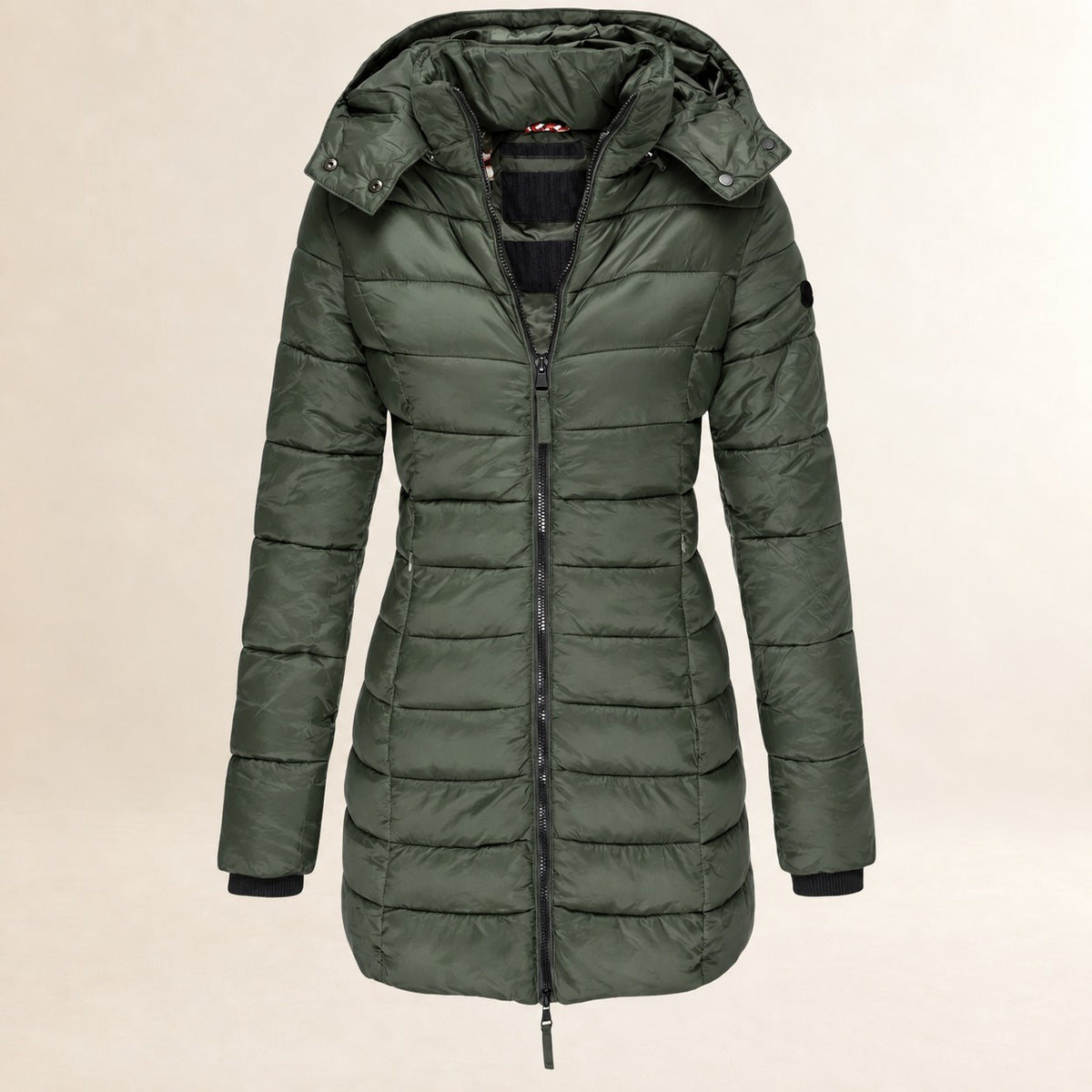 Veste femme matelassée à capuche légère avec fermeture éclair et coupe ajustée