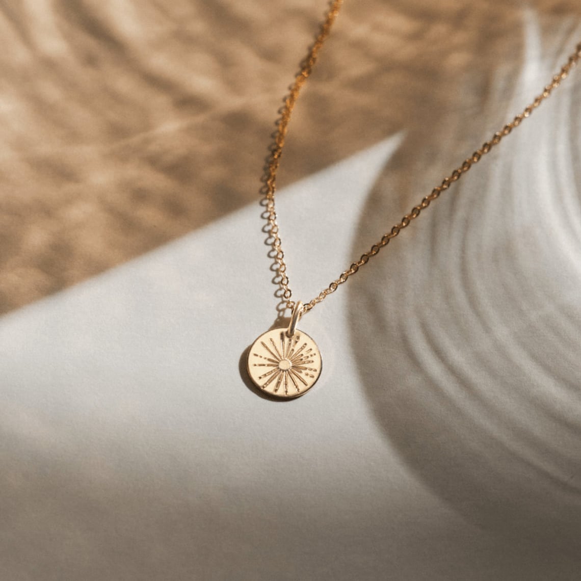Collier de rayon de soleil - Collier avec petits pendentifs de soleil