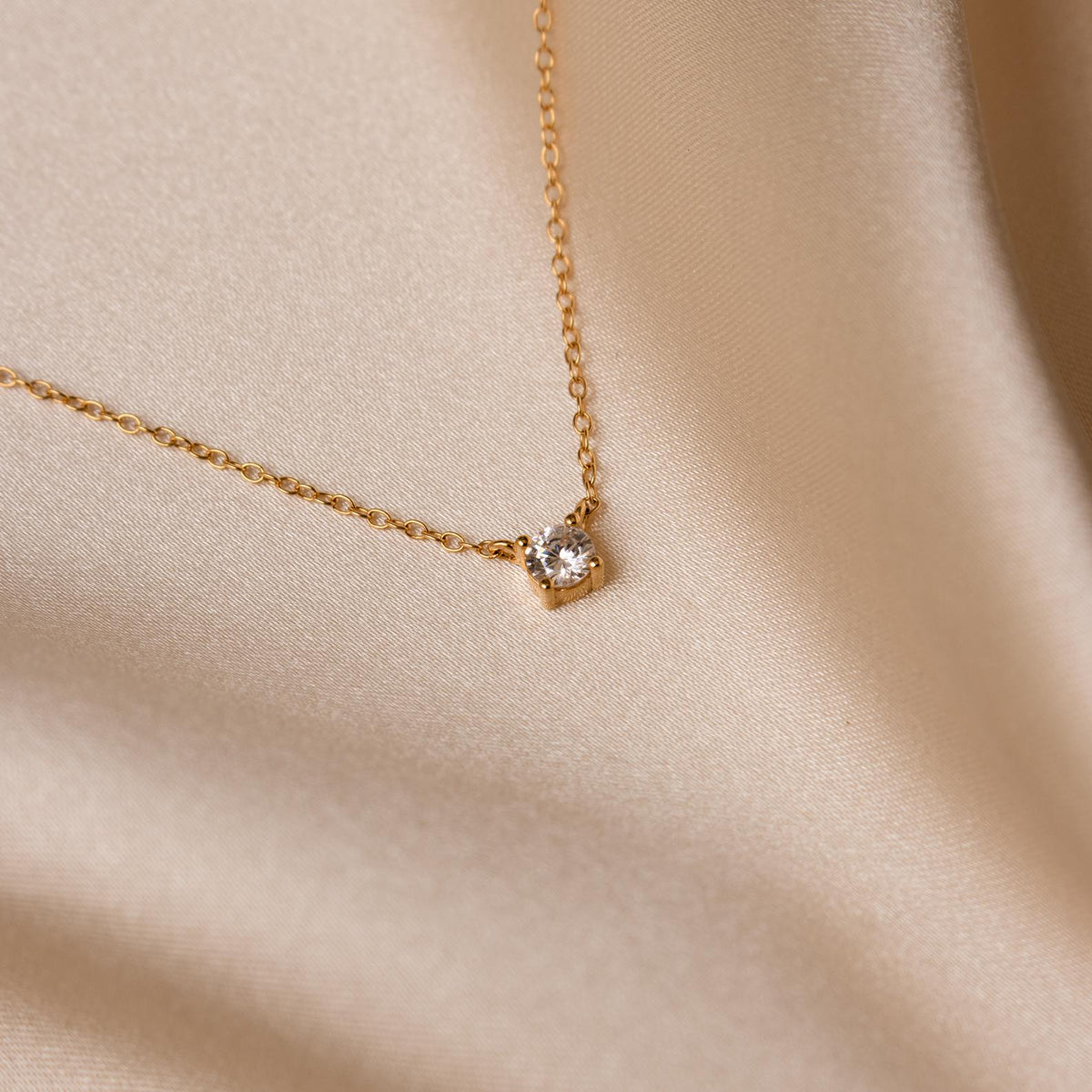 Collier Délicat de Diamants - Collier avec Ornements de Pierre