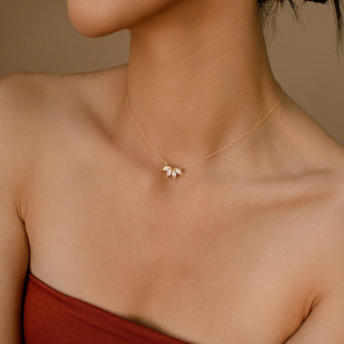 Collier de diamant marquise - Incrustation de pierre marquise