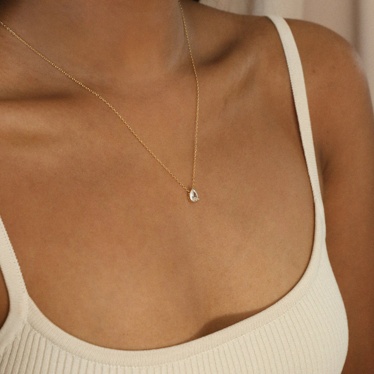Perle de diamant - Collier en diamant en forme de goutte