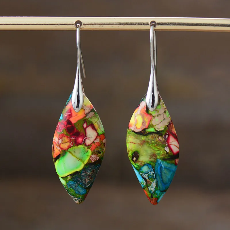 Soraya – Boucles d'oreilles vintage avec pierres colorées