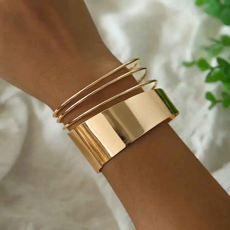 Yuki – Bracelet vintage classique en or