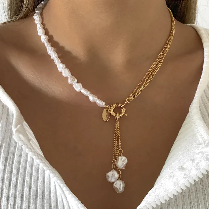 Ella – Chaîne en or et perles élégantes