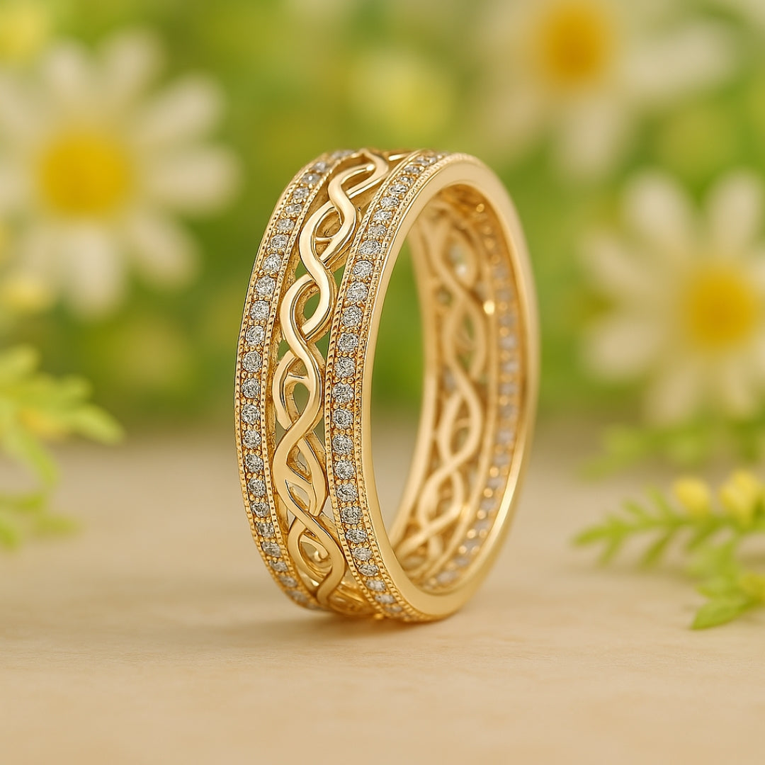 Jevy – Bague dorée large avec des creux