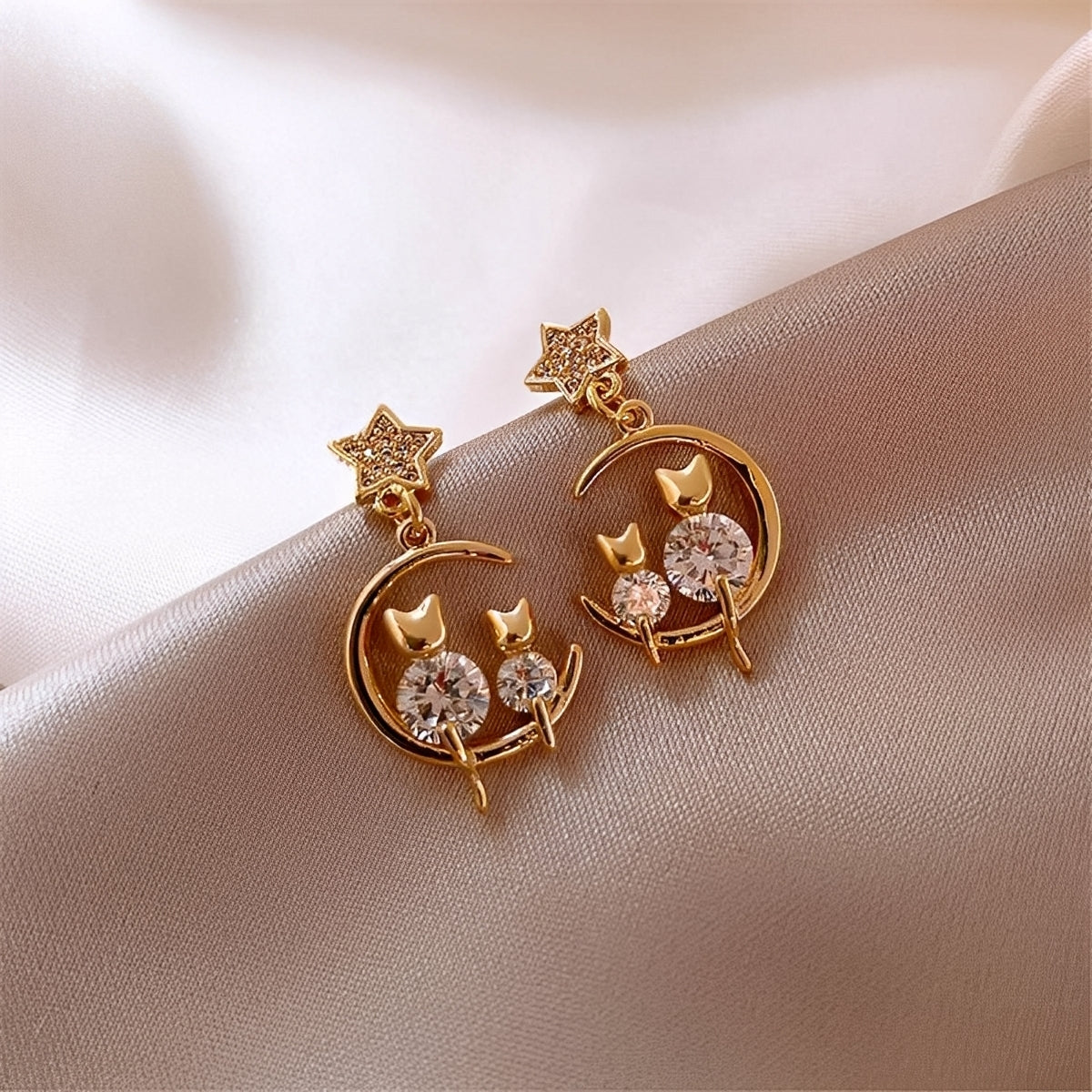 Yvie – Boucles d'oreilles de luxe en forme de chaton