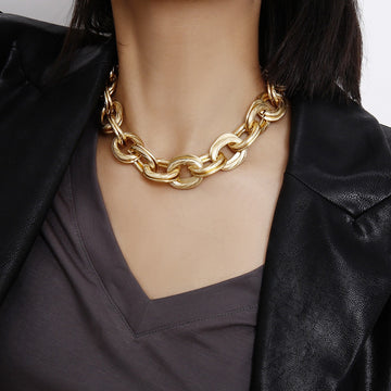 Alessia – Collier avec maillons épais dorés