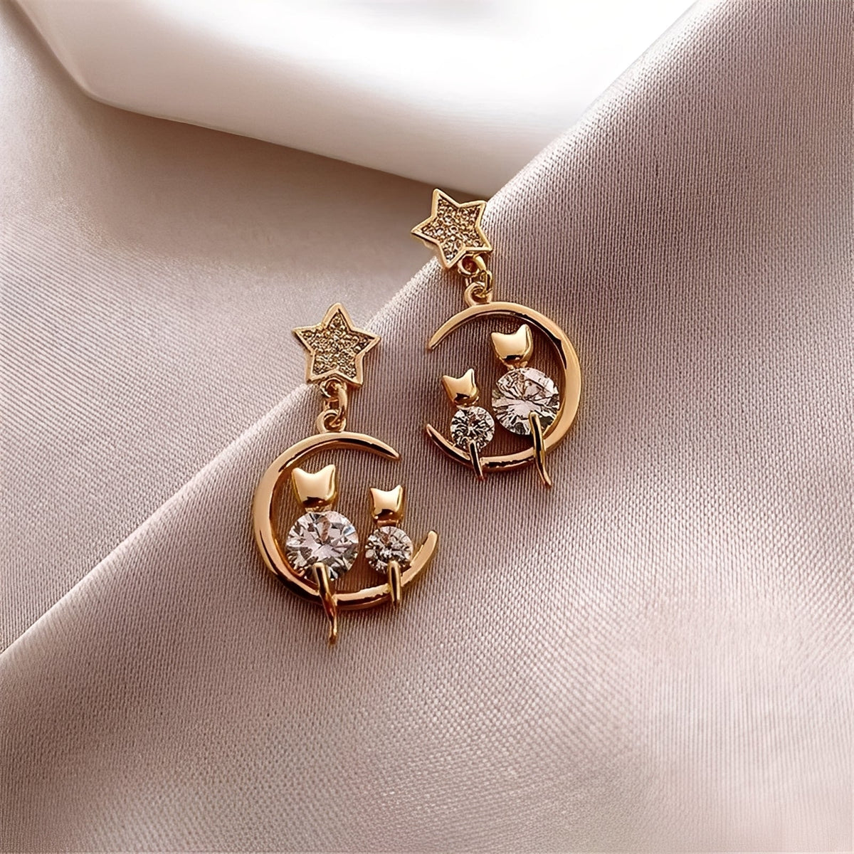 Yvie – Boucles d'oreilles de luxe en forme de chaton