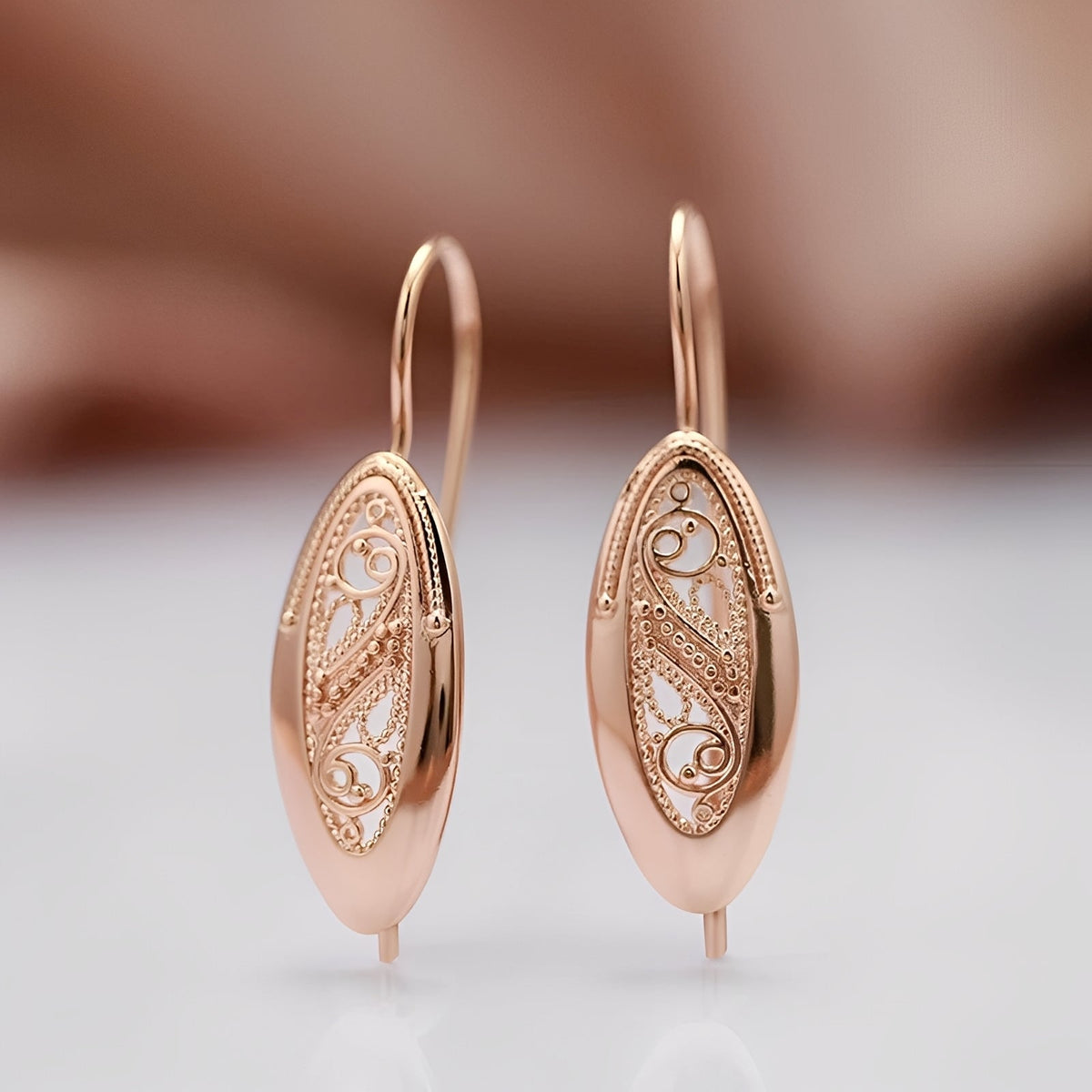 Salma – Boucles d'oreilles Creuses Élégantes