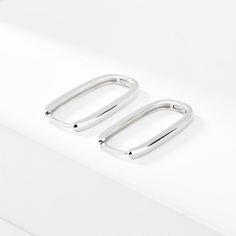 Laura – Boucles d'oreilles Huggie rétro en forme de boîte