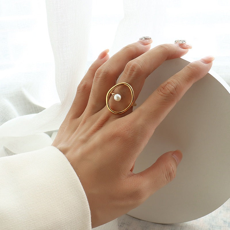 Rana – Bague en or avec perle d'eau douce ovale