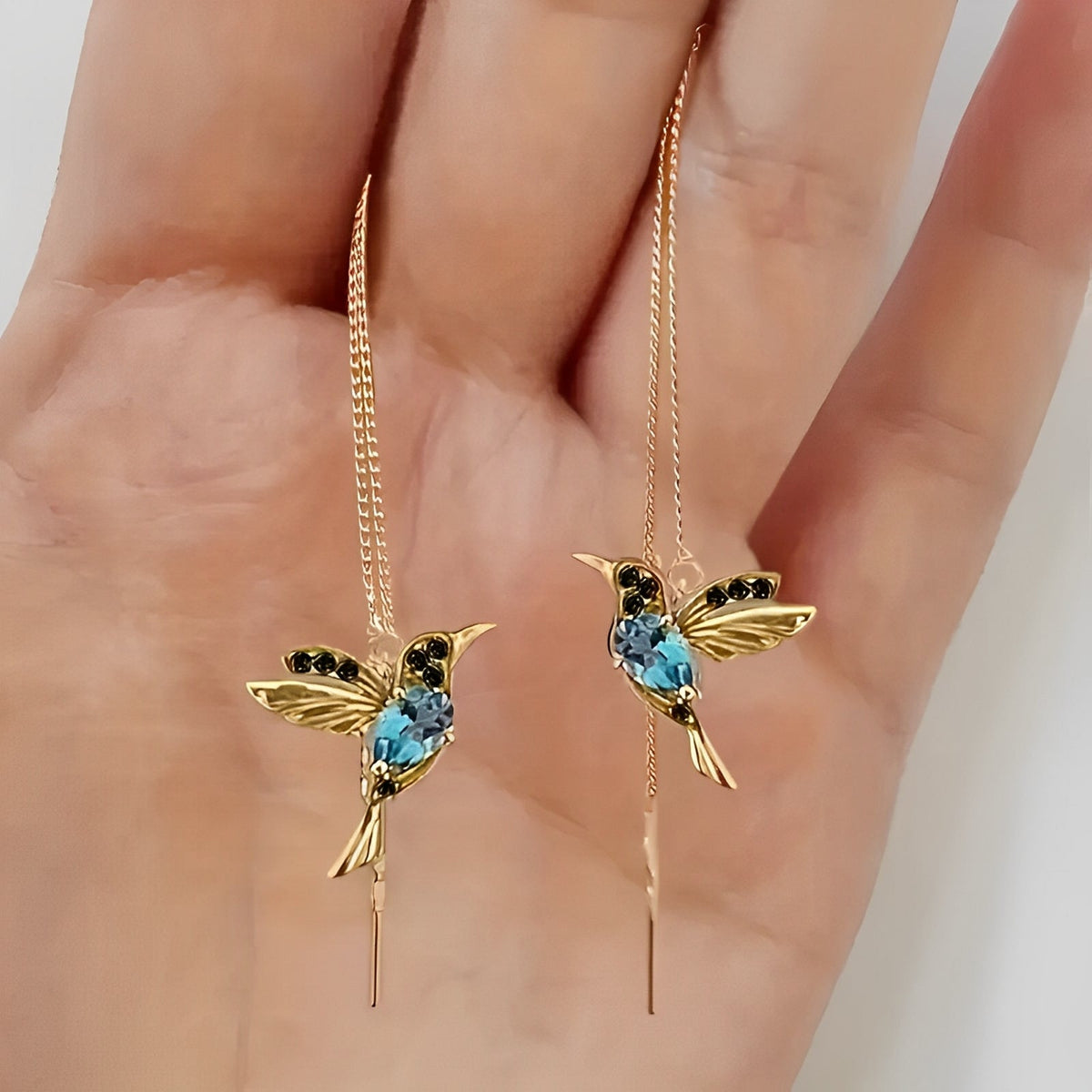 Elayne – Boucles d'oreilles colibri avec émail et zircon