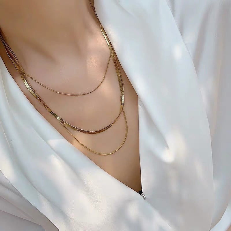 Ashley – Collier en chaîne serpent doré à 3 rangs
