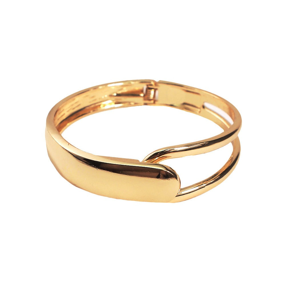 Alyssa – Bracelet doré élégant