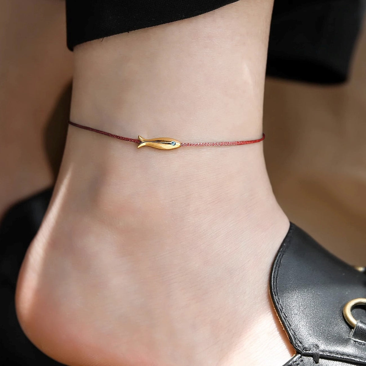 Solara – Bracelet de cheville à éclat fin