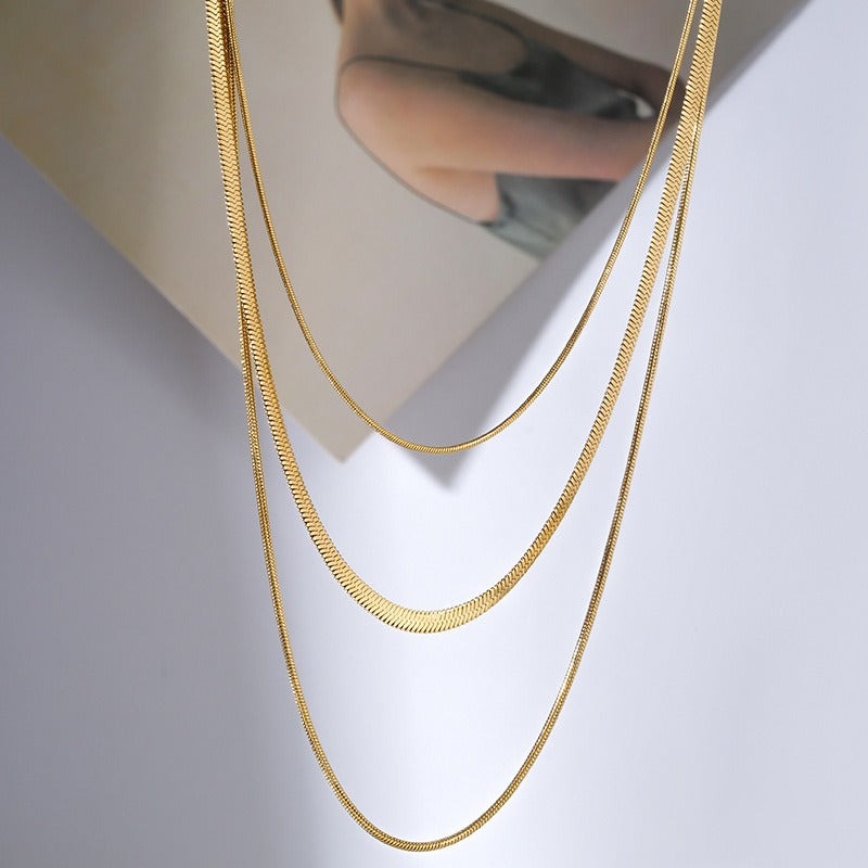 Ashley – Collier en chaîne serpent doré à 3 rangs