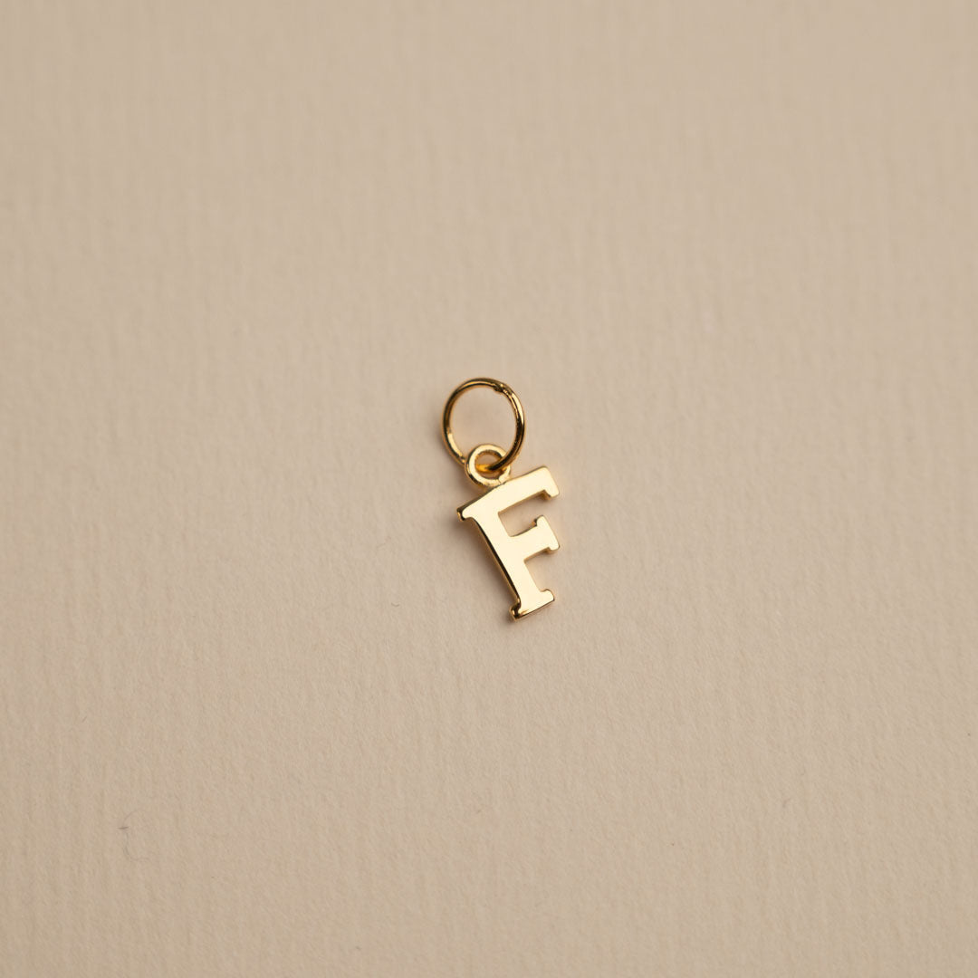 Sabrina - Pendentif Lettre en Or