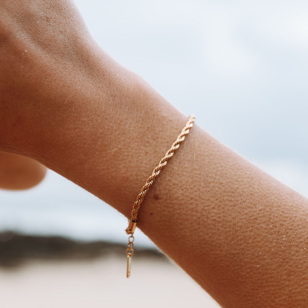 Calvi – Bracelet avec chaîne en or tressée