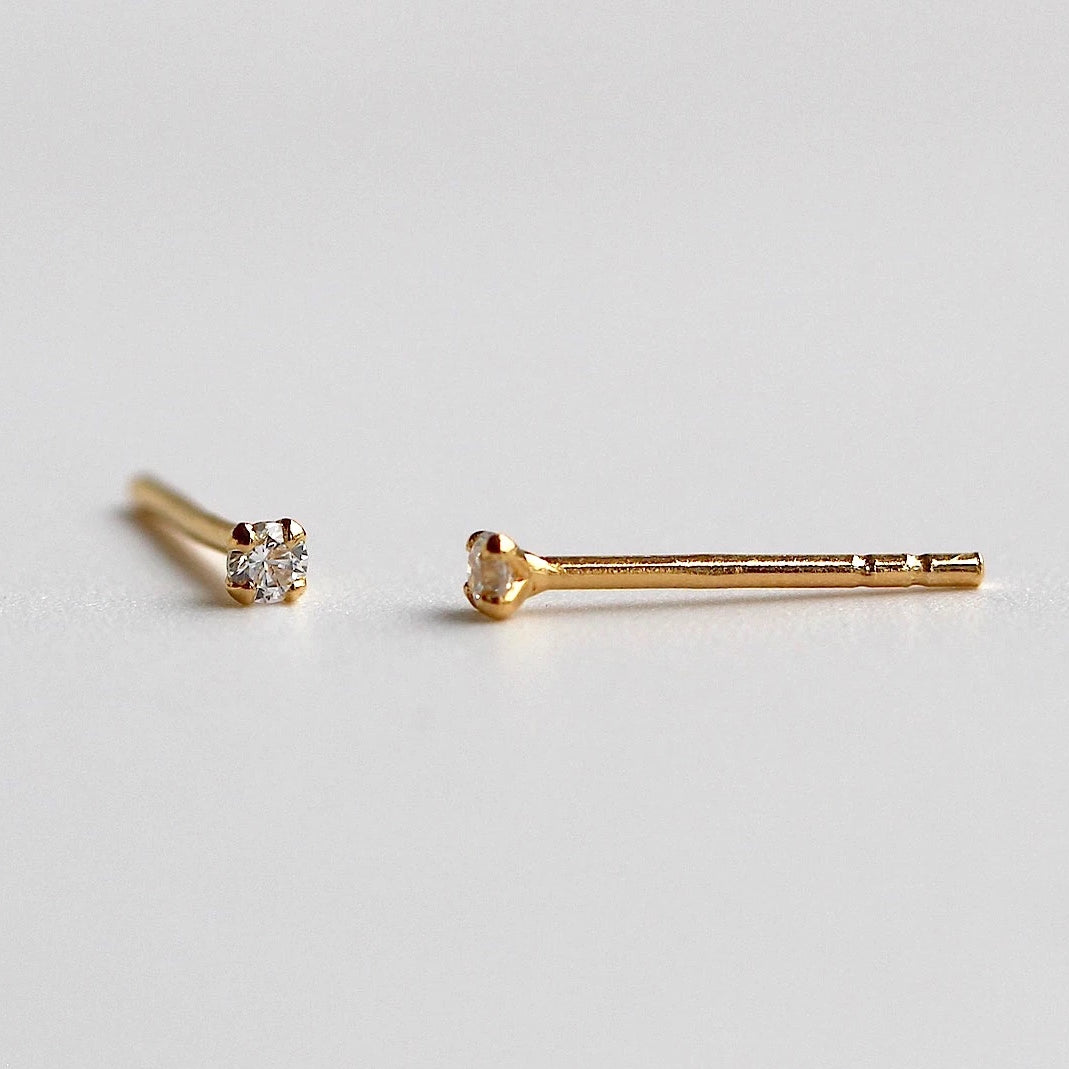 Sloane - Mini boucles d'oreilles brillantes de 2mm
