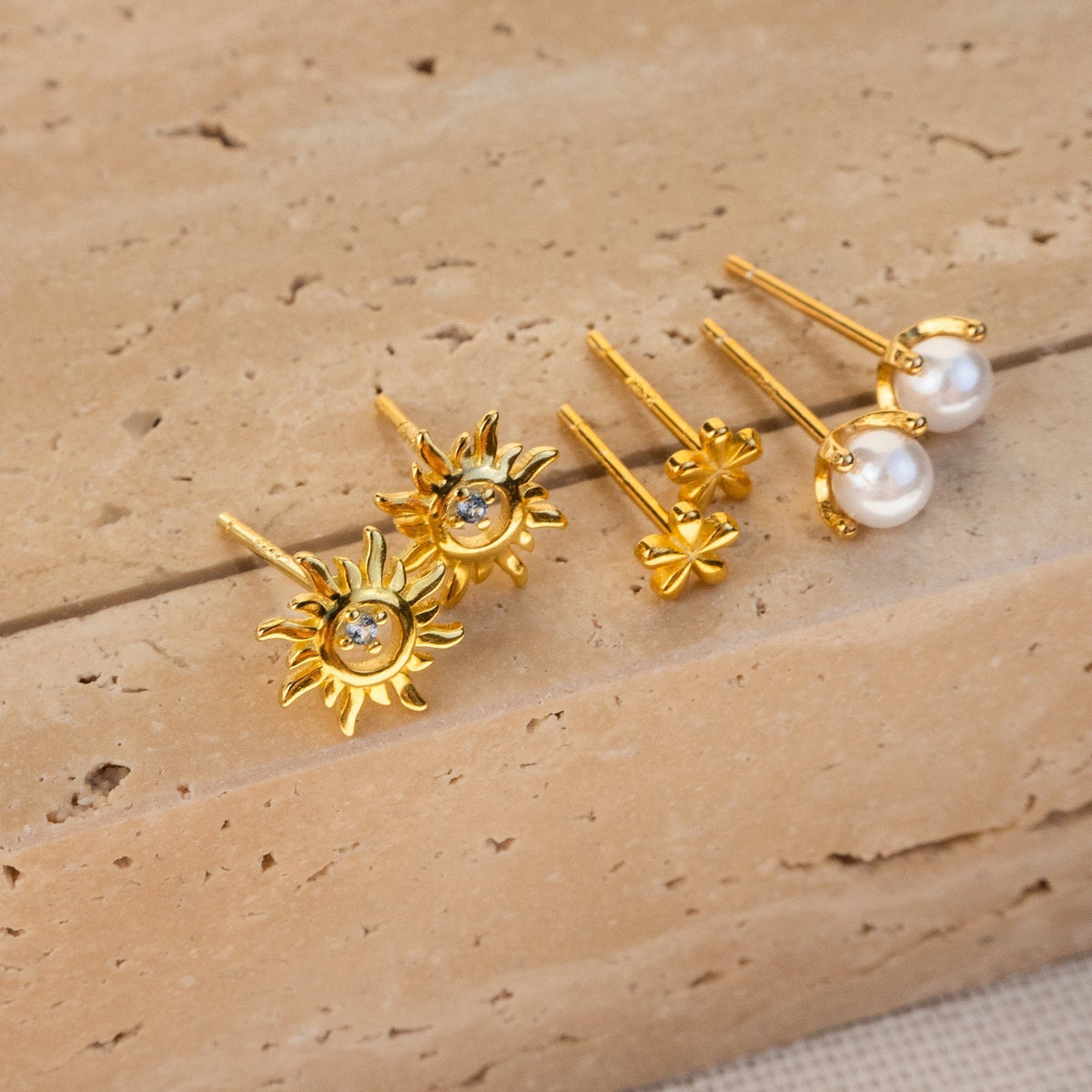 Jessi - Boucles d'oreilles en perles dorées